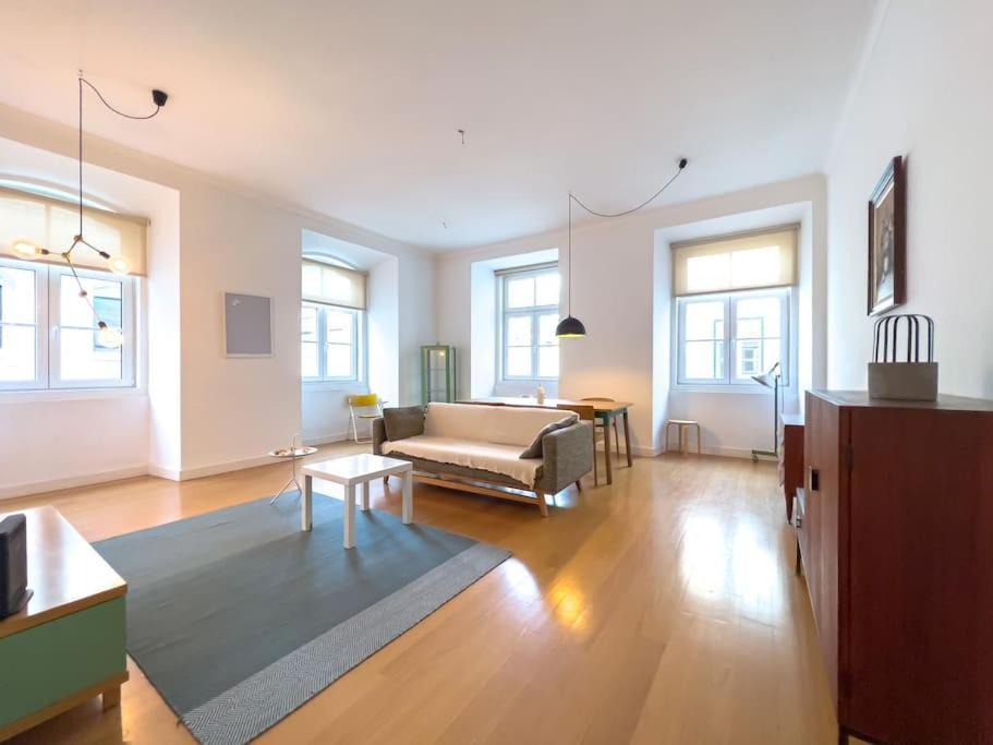 4 Rooms Home In Baixa Lisbon Exterior photo